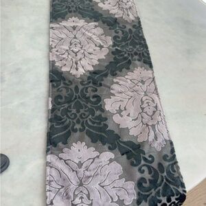 Z Gallerie - Table Runner